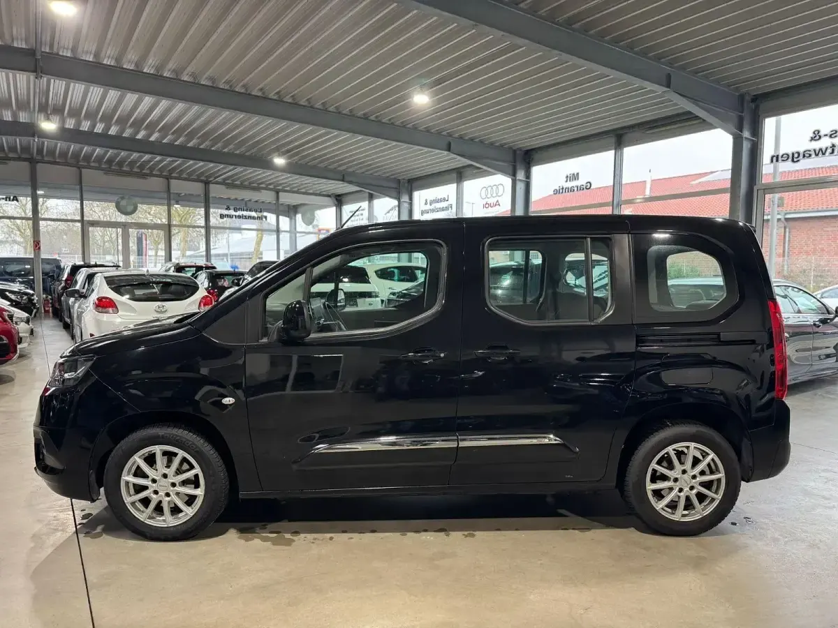 Gebraucht Toyota Proace Verso City 110 PS (80 kW) 2021 Schwarz Kombi