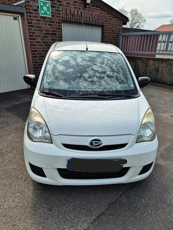 Gebraucht Daihatsu Cuore 51 PS (37 kW) 2011 Weiß Kleinwagen
