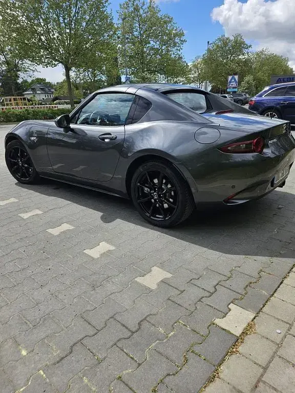 Używany Mazda MX5 Exclusive-Line 160 KM (117 kW) 2017 Szary Kabriolet