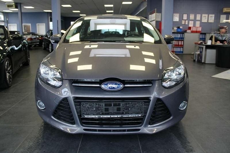 Gebraucht Ford Focus Titanium 101 PS (74 kW) 2013 Grau Kombi