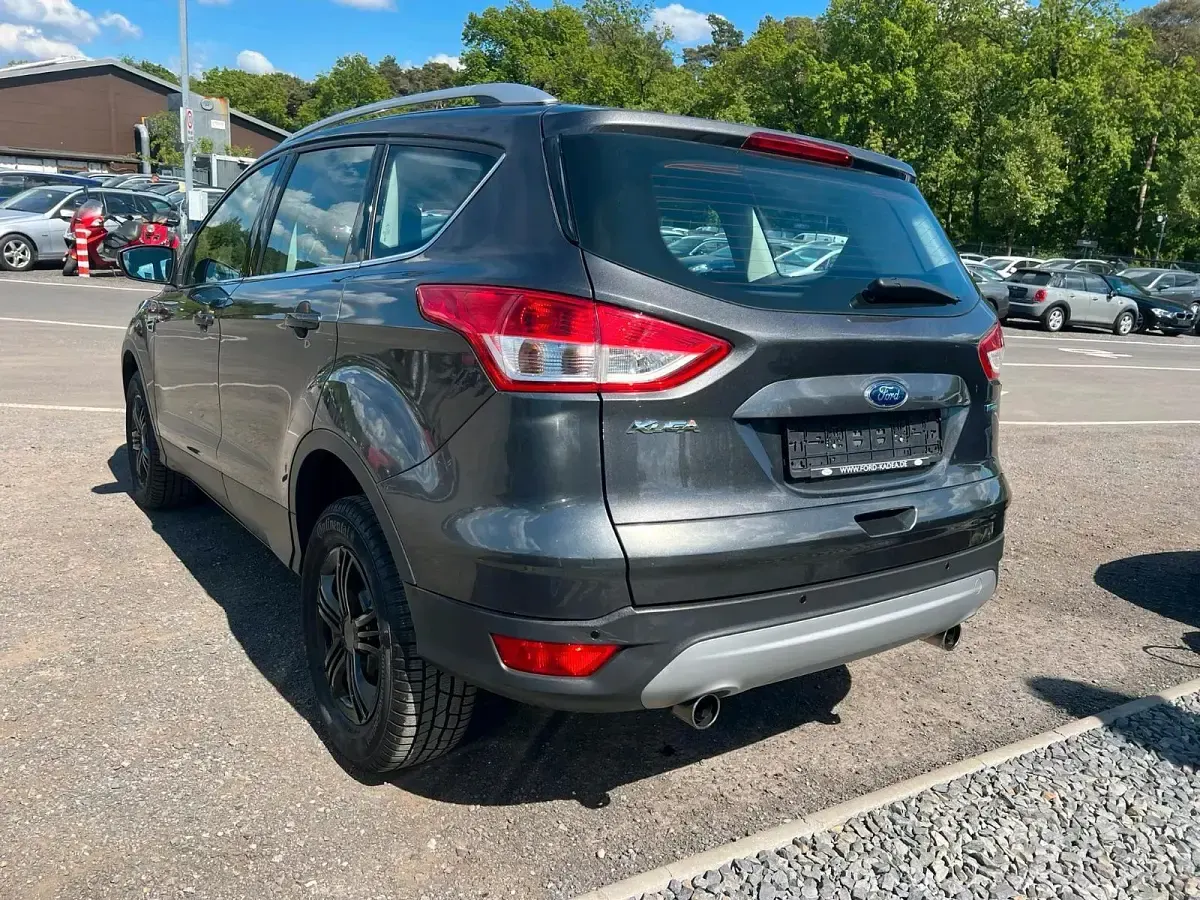Gebraucht Ford Kuga 185 PS (136 kW) 2015 Grau SUV
