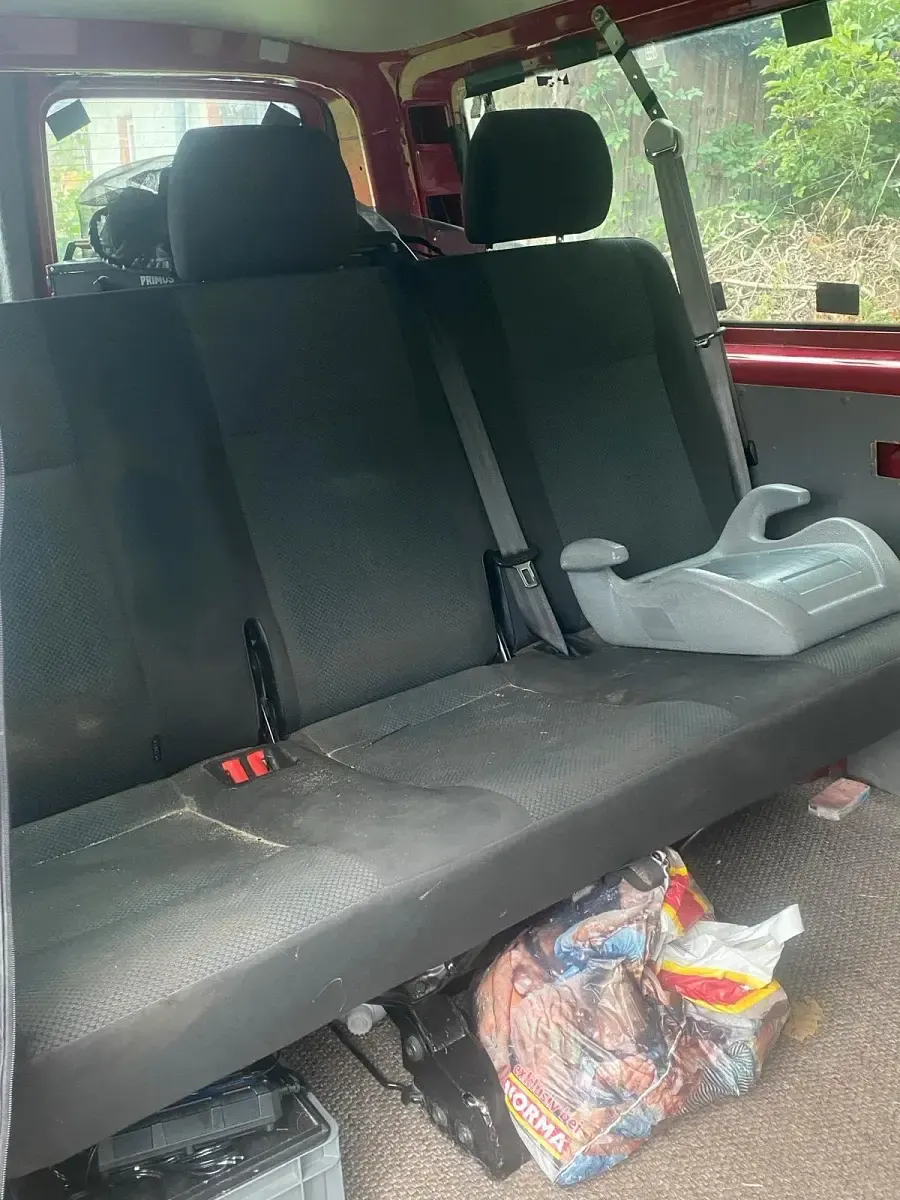 Gebraucht VW T5 131 PS (96 kW) 2003 Rot Van