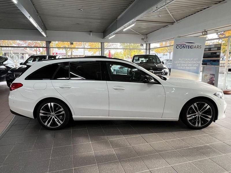 Polarweiss Gebraucht 2023 Mercedes C220 Avantgarde Kombi | 31.700 € (Fairer Preis) - Bild 1/4