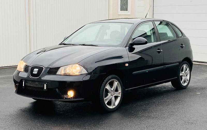 Schwarz Gebraucht 2006 Seat Ibiza Limousine | 1.499 € (Fairer Preis) - Bild 1/4