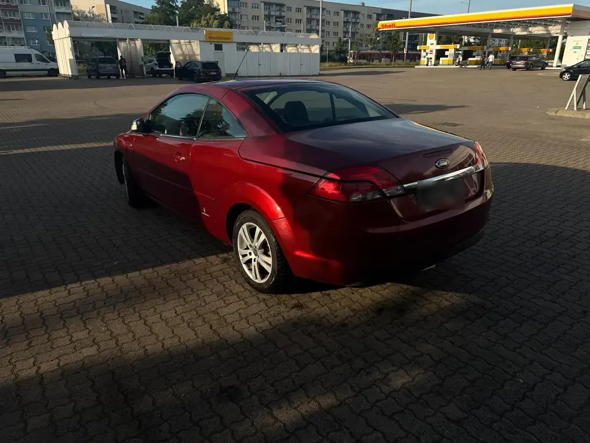 Gebraucht Ford Focus Cabriolet 101 PS (74 kW) 2007 Rot Cabrio