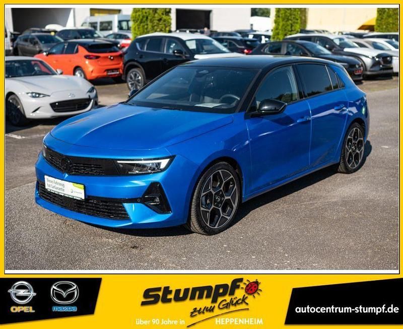 Kobalt blau metallic Gebraucht 2023 Opel Astra GS Line Limousine | 25.990 € (Teuer) - Bild 1/4