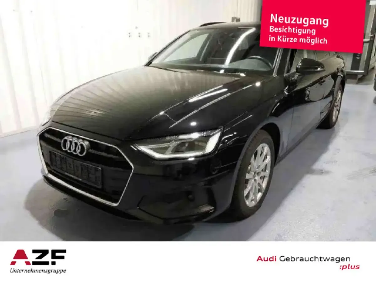 Gebraucht Audi A4 Basis 150 PS (110 kW) 2022 Mythosschwarz metallic Kombi
