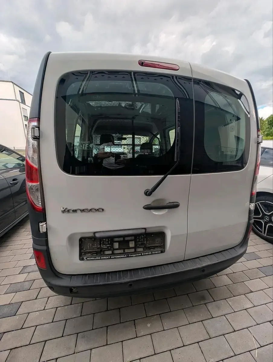Gebraucht Renault Kangoo 75 PS (55 kW) 2018 Weiß Van / Kleinbus