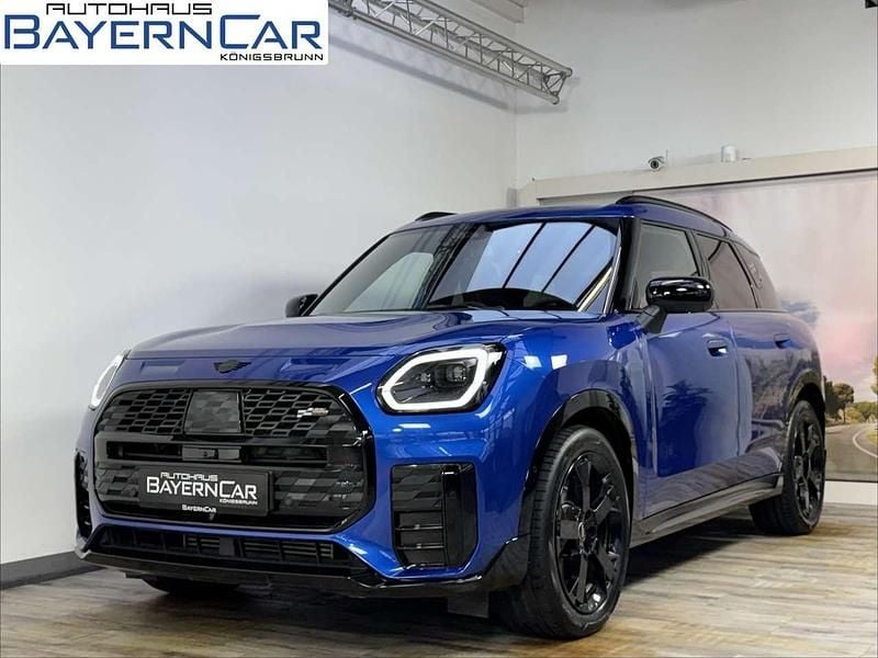 Gebraucht Mini John Cooper Works 170 PS (125 kW) 2025 Blazing blue Kleinwagen