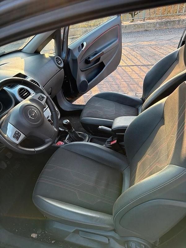 Gebraucht Opel Corsa Selection 87 PS (63 kW) 2012 Schwarz Kleinwagen