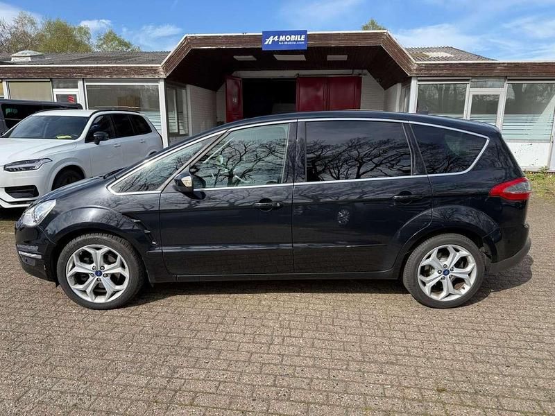 Gebraucht Ford S-MAX Titanium 163 PS (119 kW) 2015 Schwarz Van / Kleinbus