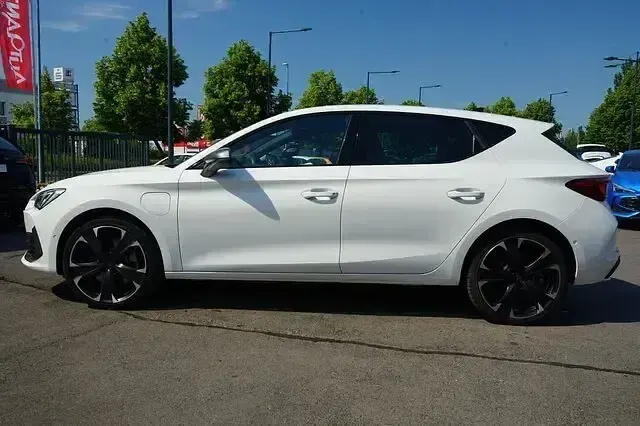 Gebraucht Cupra Leon 245 PS (180 kW) 2021 Weiß Limousine