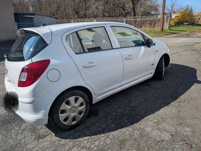 Gebraucht Opel Corsa OPC 80 PS (58 kW) 2010 Schwarz Kleinwagen