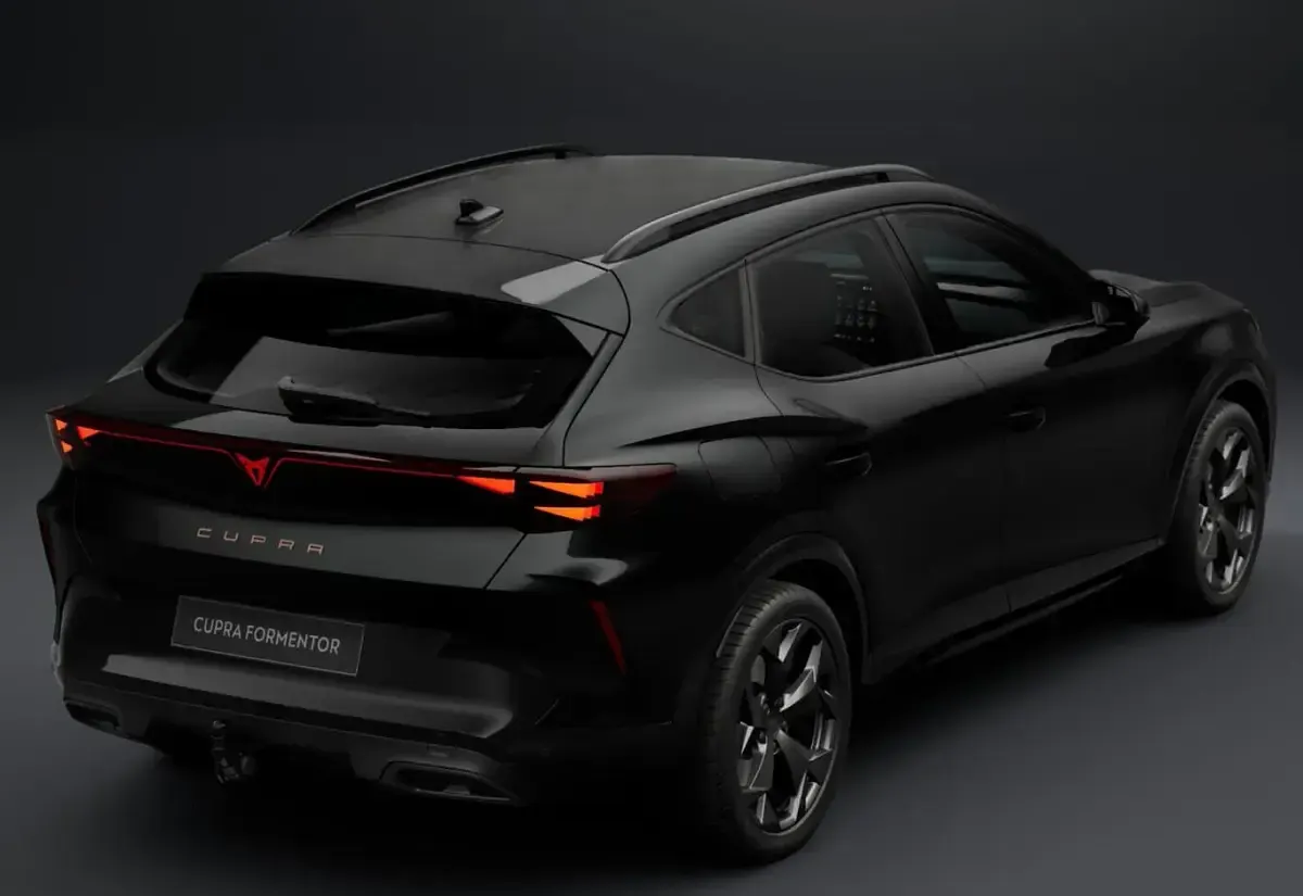 Neu Cupra Formentor 204 PS (150 kW) 2026 Midnight schwarz metallic SUV