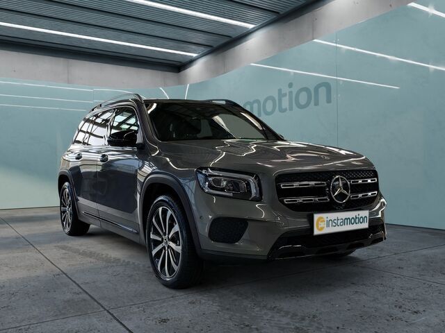 Grau Gebraucht 2021 Mercedes GLB200 Progressive SUV | 33.200 € (Etwas zu teuer) - Bild 1/2