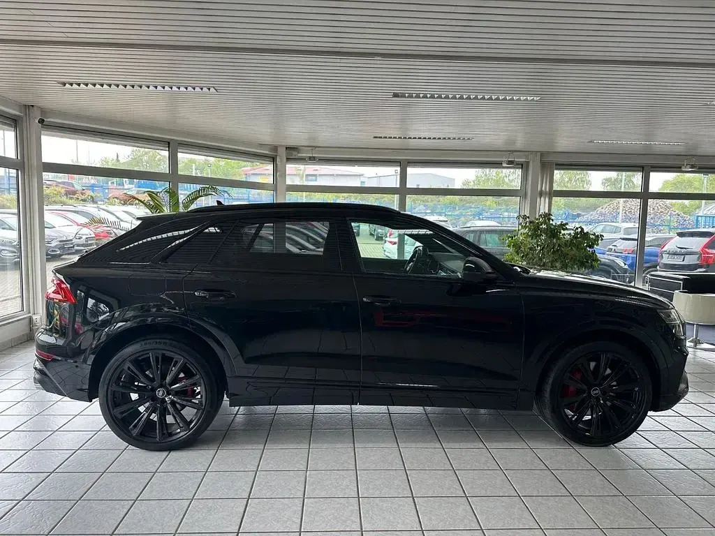 Gebraucht Audi SQ8 Sport 507 PS (372 kW) 2022 Schwarz SUV
