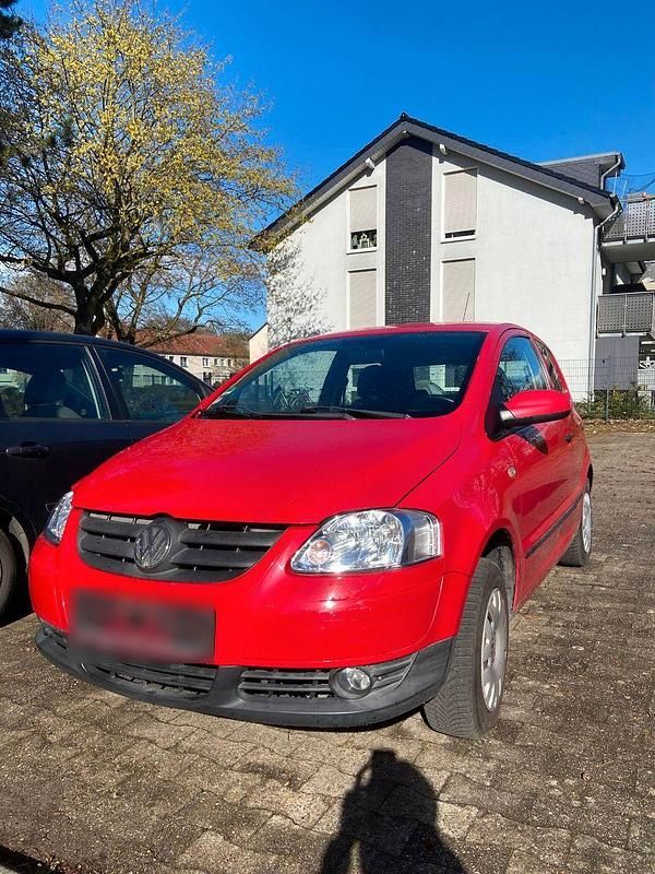 Second-hand VW Fox 55 CP (40 kW) 2008 Roșu Hatchback