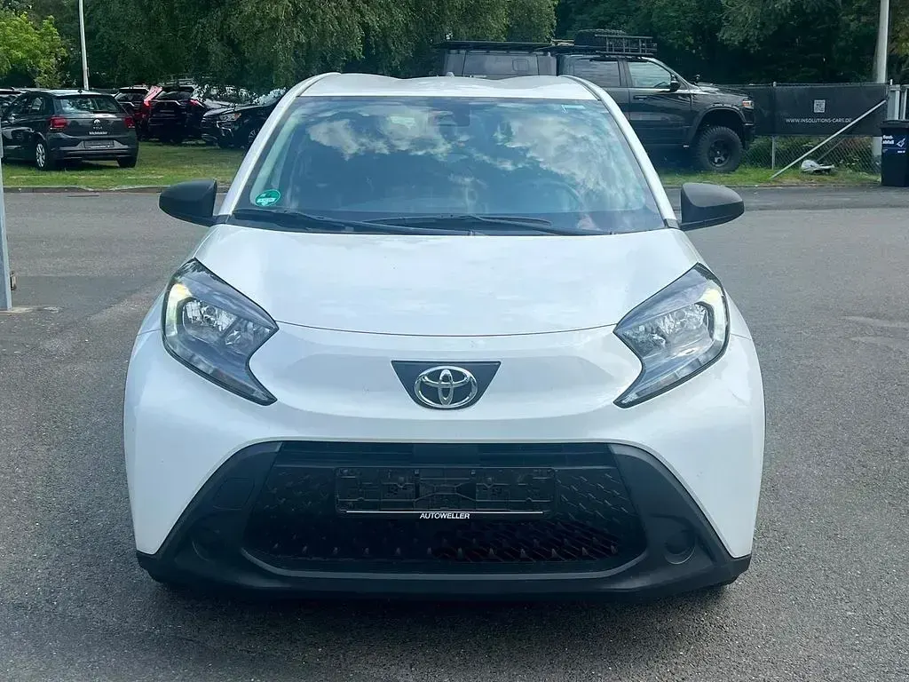 Gebraucht Toyota Aygo X 72 PS (52 kW) 2023 Weiß SUV