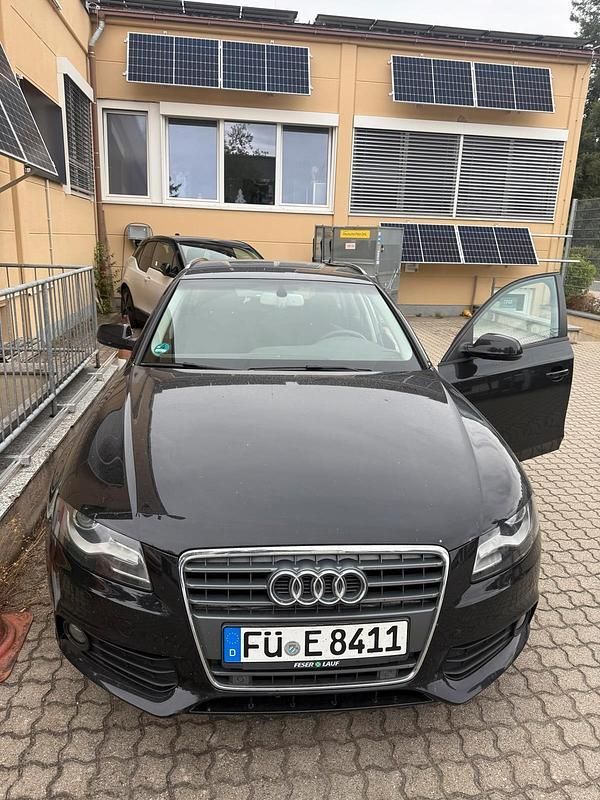 Schwarz Gebraucht 2010 Audi A4 Kombi | 2.500 € (Superpreis) - Bild 1/4