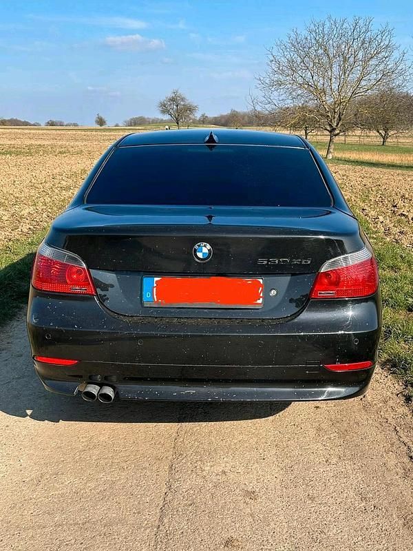 Gebraucht BMW 524 191 PS (140 kW) 2004 Schwarz Limousine