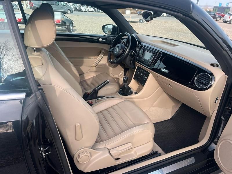 Gebraucht VW Beetle 140 PS (102 kW) 2014 Schwarz Kleinwagen