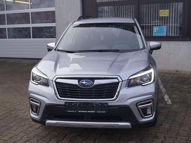 Gebraucht Subaru Forester Comfort 150 PS (110 kW) 2020 Icesilver SUV