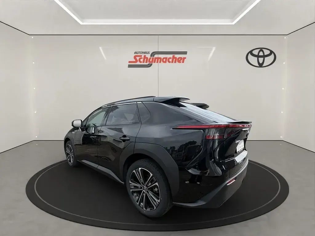 Gebraucht Toyota bZ4X Comfort 150 kW (204 PS) 2023 Schwarz SUV