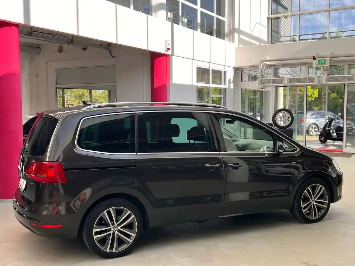 Occasion VW Sharan Cup 140 ch (102 kW) 2015 Marron Monospace