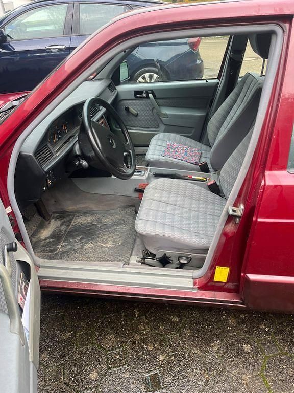 Gebraucht Mercedes 190 75 PS (55 kW) 1991 Limousine