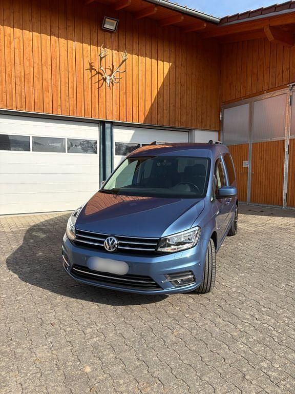 Gebraucht VW Caddy Highline 150 PS (110 kW) 2019 Blau Van / Kleinbus