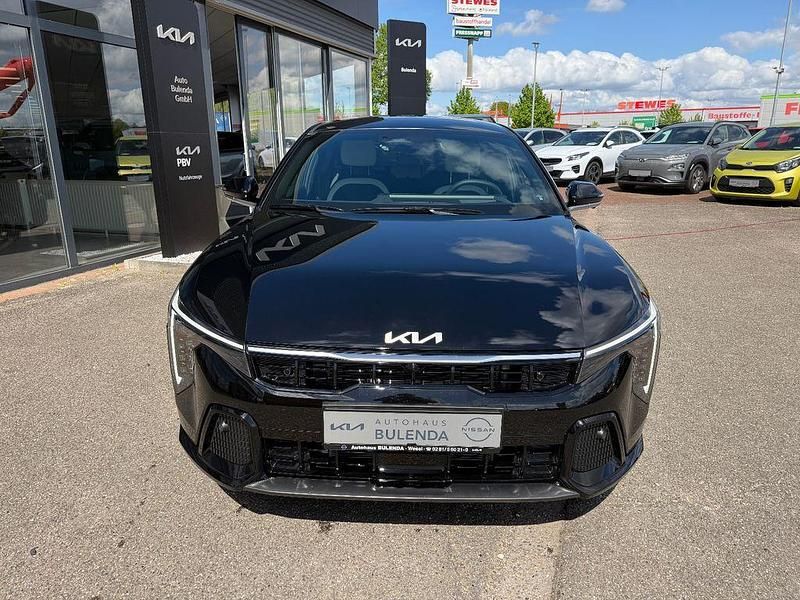 Neu Kia K4 GT-Line 179 PS (131 kW) 2026 Schwarz Limousine