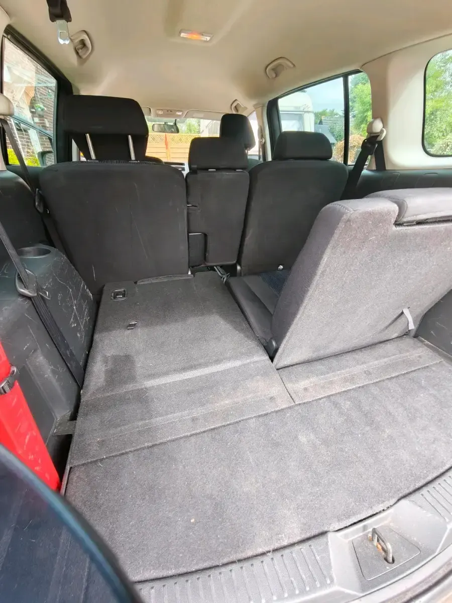 Gebraucht Mazda 5 116 PS (85 kW) 2011 Silber Van / Kleinbus