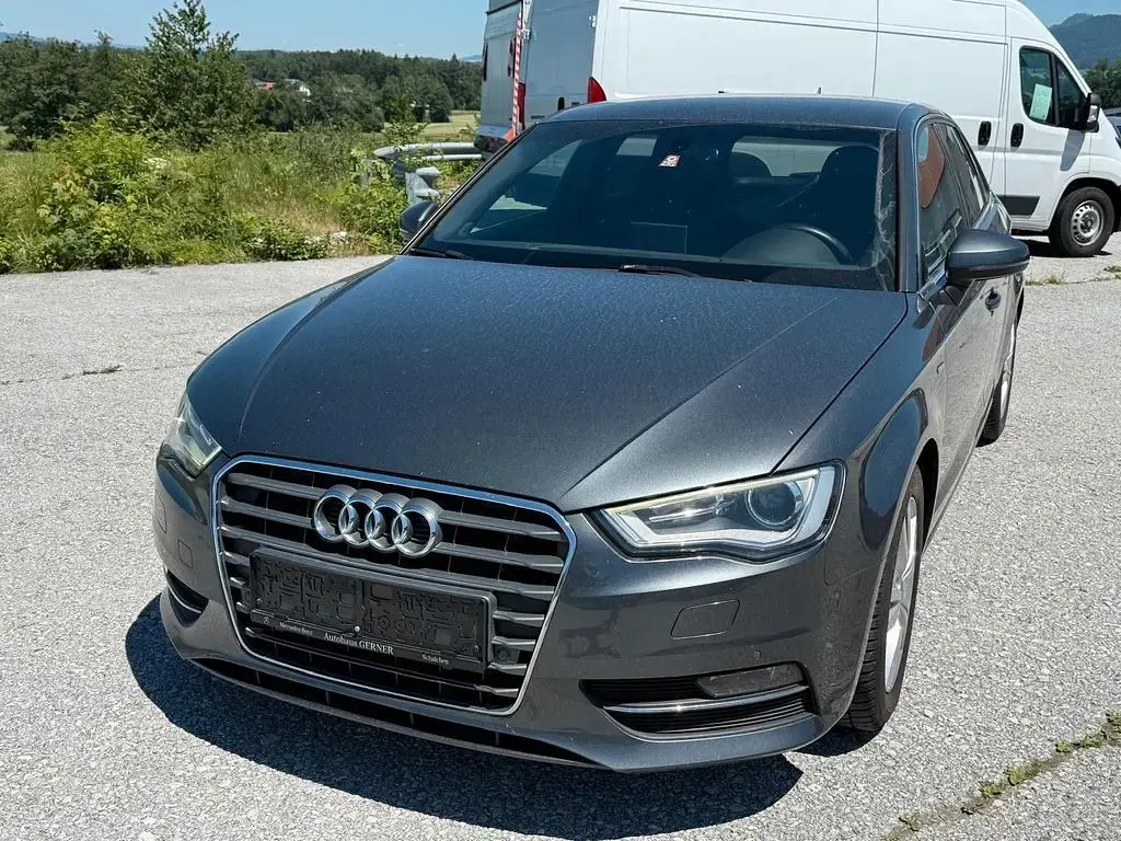 Gebraucht Audi A3 S-Line 179 PS (131 kW) 2013 Grau Limousine