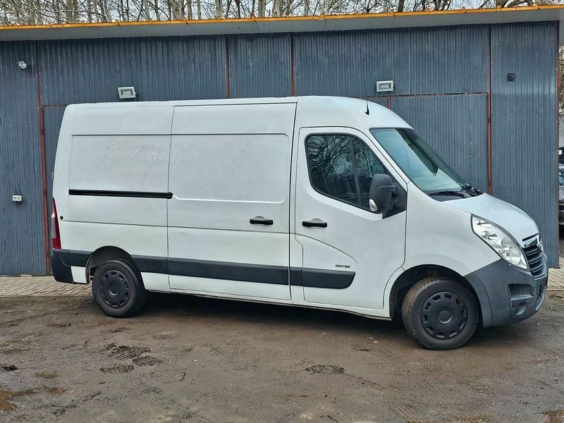 Gebraucht Opel Movano 125 PS (91 kW) 2011 Weiß Van / Kleinbus