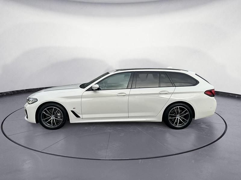 Gebraucht BMW 530 M Sport 286 PS (210 kW) 2021 Weiß Kombi