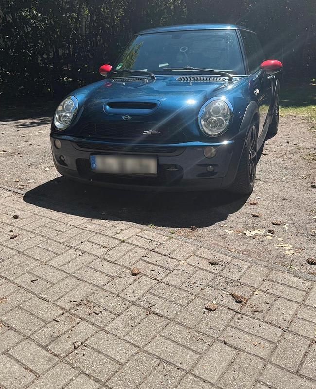 Blau Gebraucht 2005 Mini John Cooper Works Kleinwagen | 4.300 € - Bild 1/4
