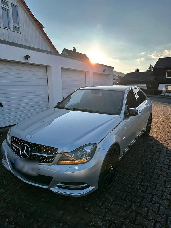 Gebraucht Mercedes C350 306 PS (225 kW) 2012 Silber Limousine