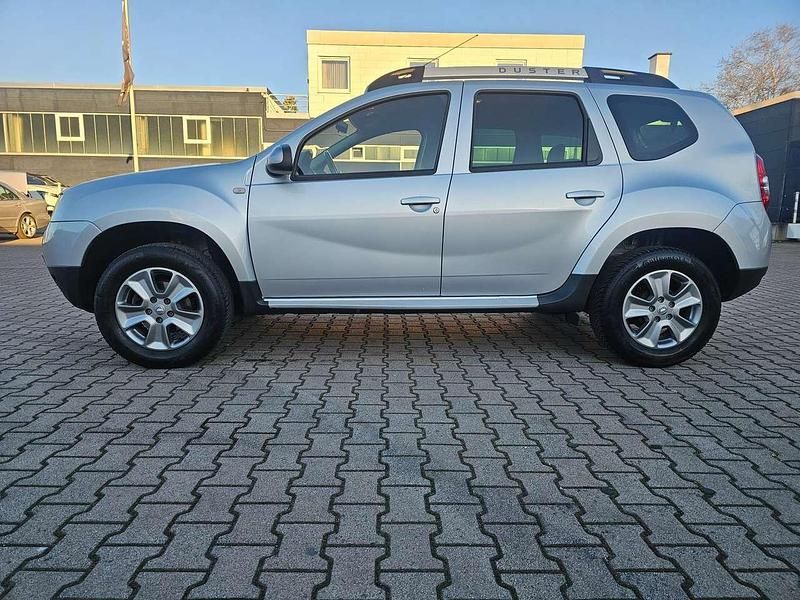 Silber Gebraucht 2016 Dacia Duster SUV | 6.999 € (Guter Preis) - Bild 1/4
