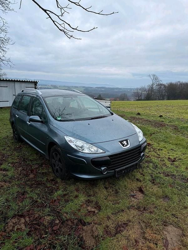 Grau Gebraucht 2008 Peugeot 307 Kombi | 900 € (Superpreis) - Bild 1/4