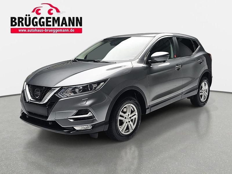 Grau Gebraucht 2017 Nissan Qashqai N-Connecta SUV | 12.950 € (Superpreis) - Bild 1/4