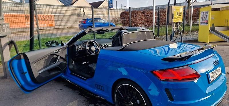 Gebraucht Audi TT Roadster Ambiente 320 PS (235 kW) 2023 Blau Cabrio