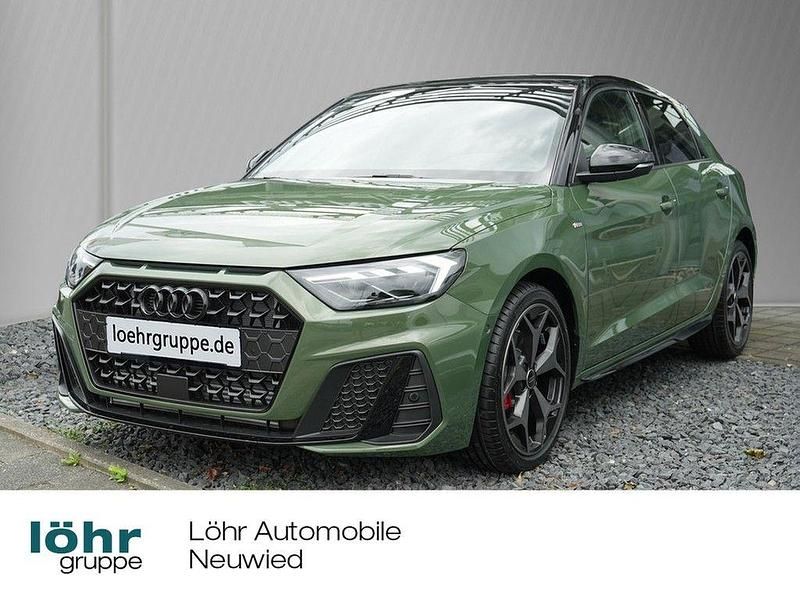 Grün Neu 2025 Audi A1 Sportback S-Line Kleinwagen | 41.950 € (Teuer) - Bild 1/4