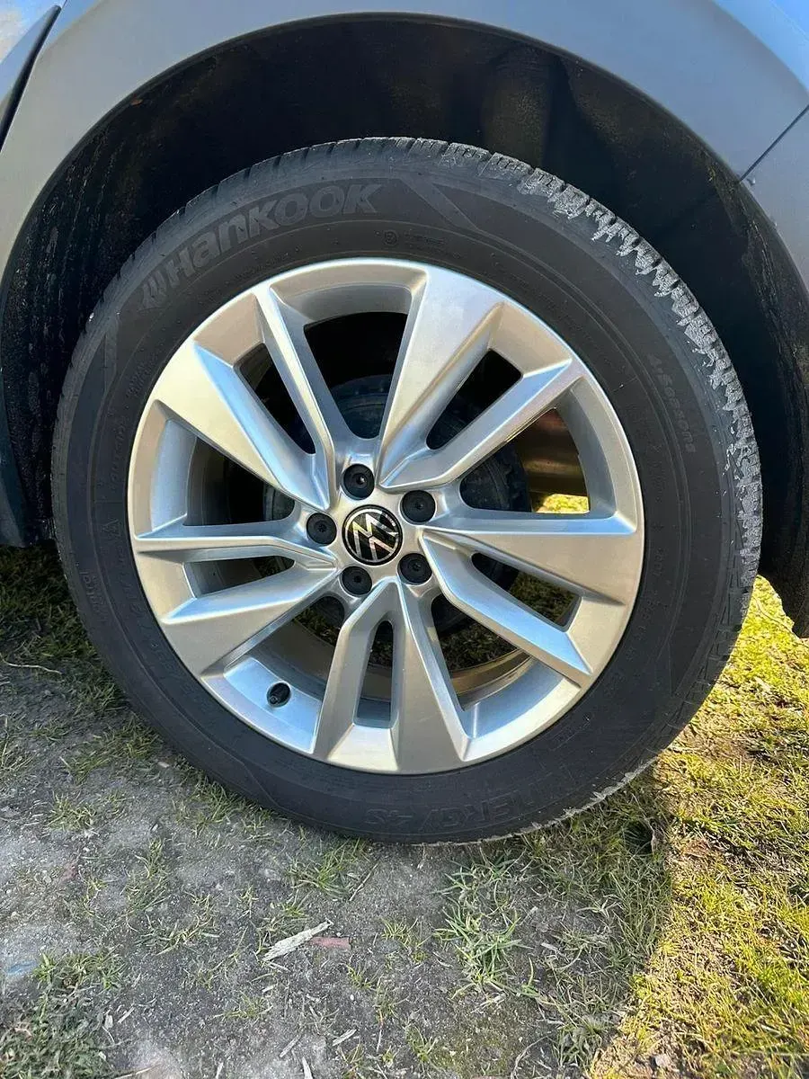 Gebraucht VW Taigo Life 110 PS (80 kW) 2024 Grau SUV
