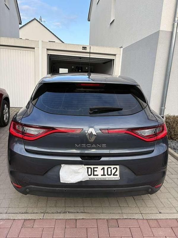 Gebraucht Renault Mégane IV Intens 110 PS (80 kW) 2018 Grau Limousine
