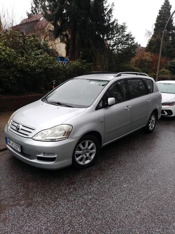 Gebraucht Toyota Avensis 2005 Grau Kombi