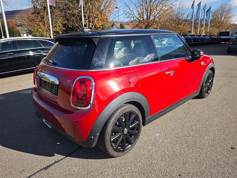 Gebraucht Mini Cooper Chili 136 PS (100 kW) 2015 Rot Kleinwagen