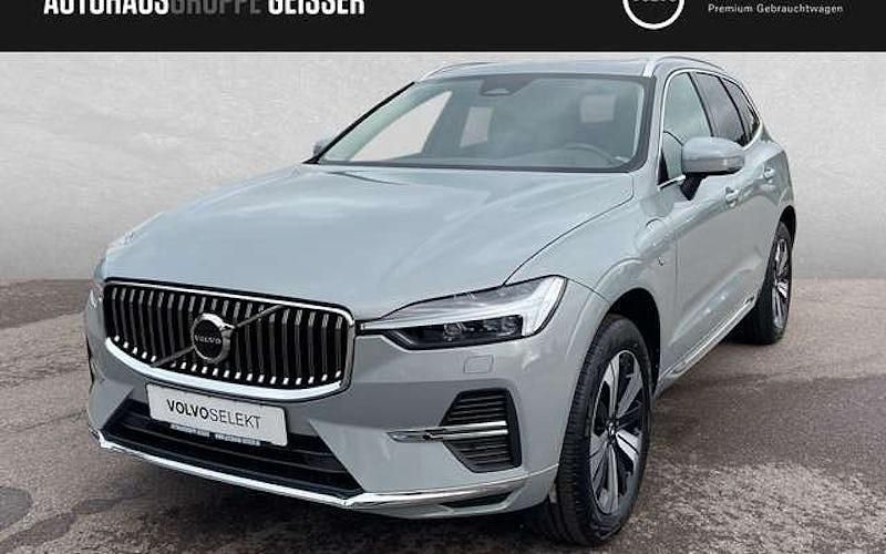 Grau Gebraucht 2024 Volvo XC60 Core SUV | 48.650 € - Bild 1/4