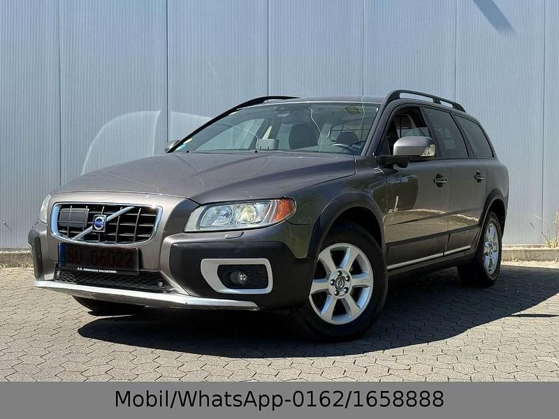 Gebraucht Volvo XC70 Momentum 185 PS (136 kW) 2009 Grau Kombi
