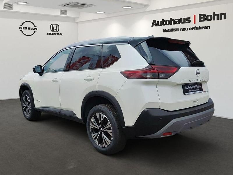 Gebraucht Nissan X-Trail N-Connecta 158 PS (116 kW) 2024 Weiß SUV