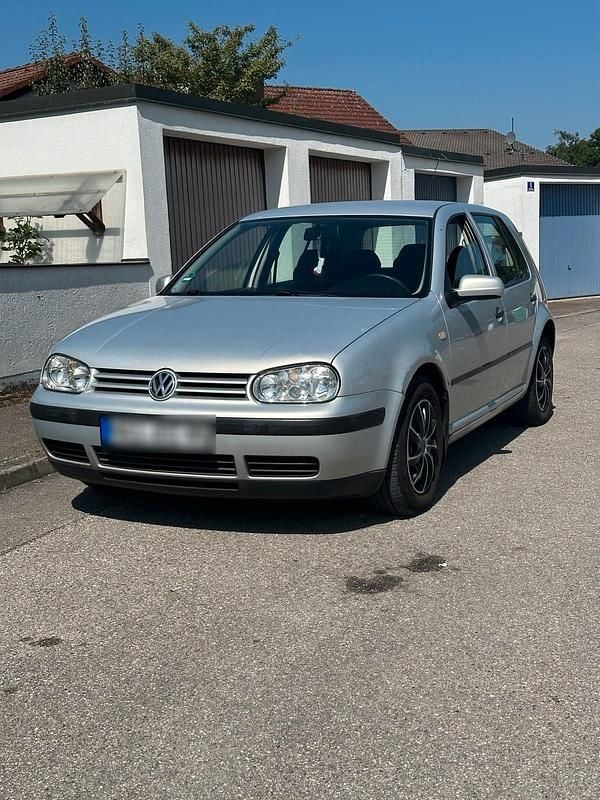 Grau Gebraucht 1999 VW Golf IV Kleinwagen | 400 € (Superpreis) - Bild 1/4